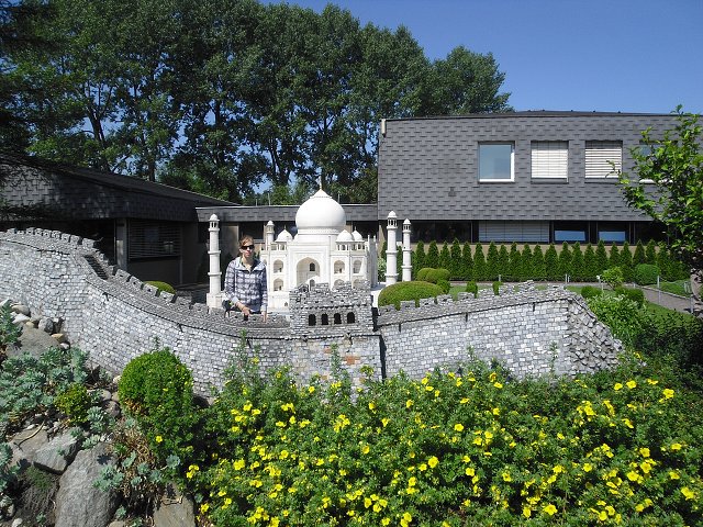 img00129.jpg