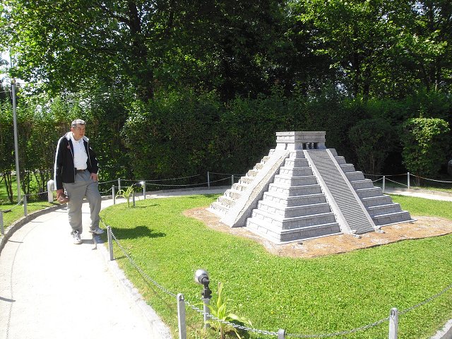 img00133.jpg