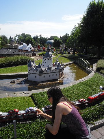 img00136.jpg