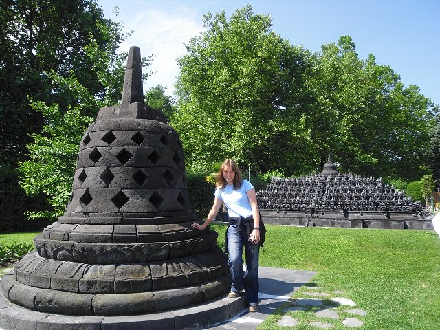 img00138.jpg