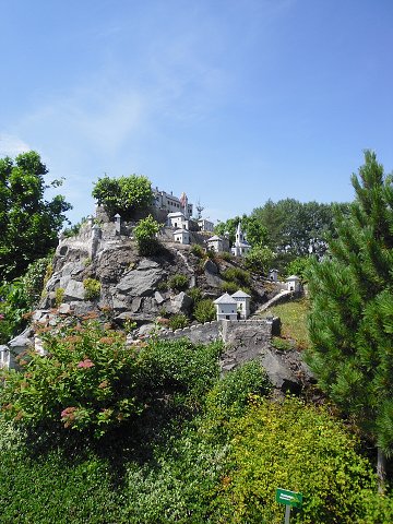 img00166.jpg