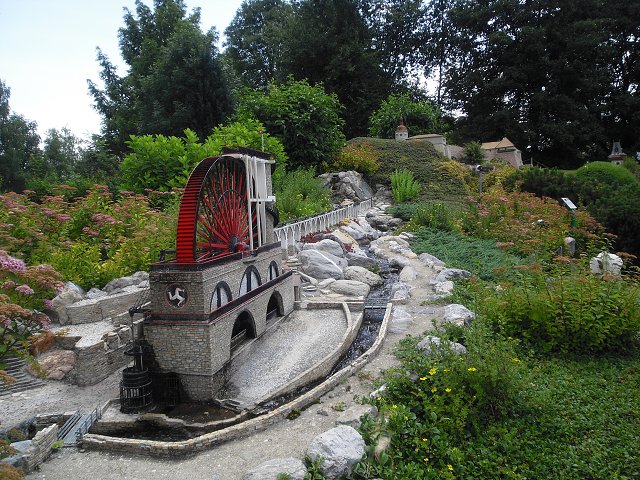 img00203.jpg