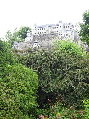 img00230.jpg