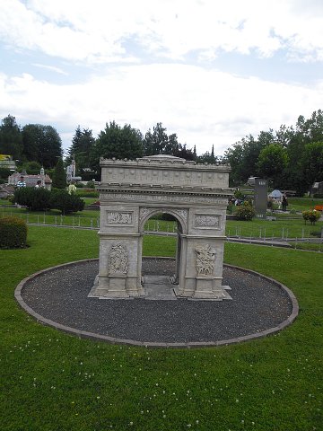img00232.jpg