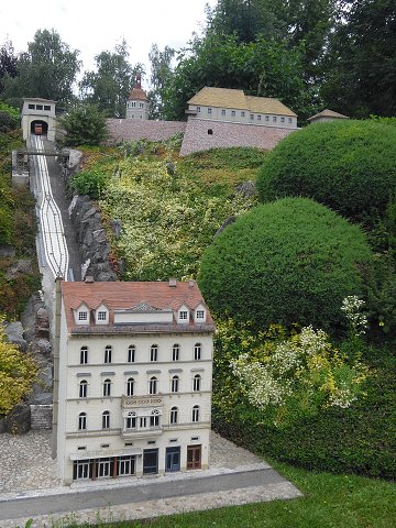 img00243.jpg